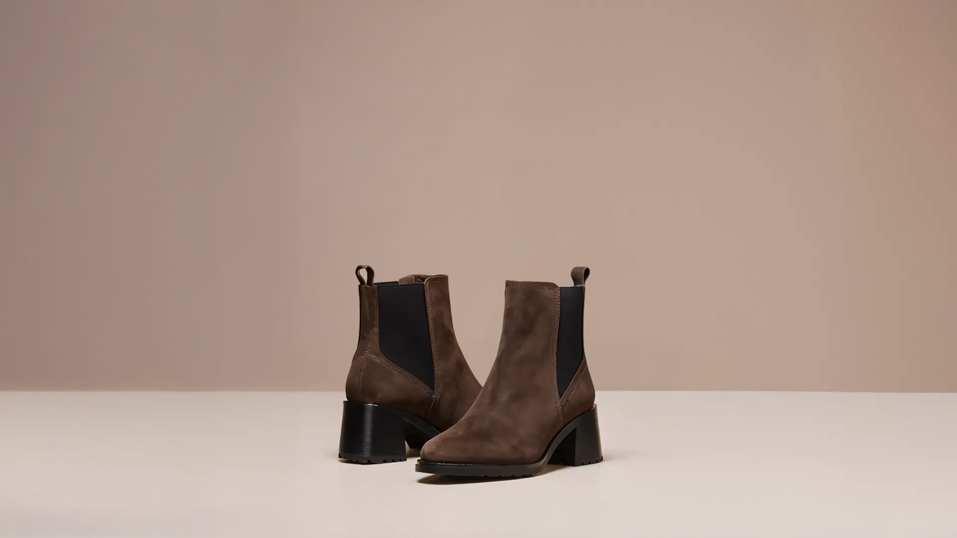 Braune Chelsea Booties aus Leder