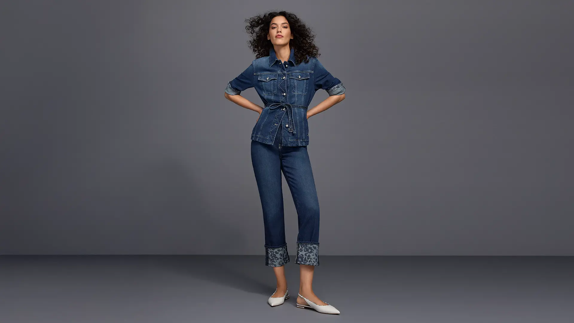 Elegant denim jacket and jeans FENDOU