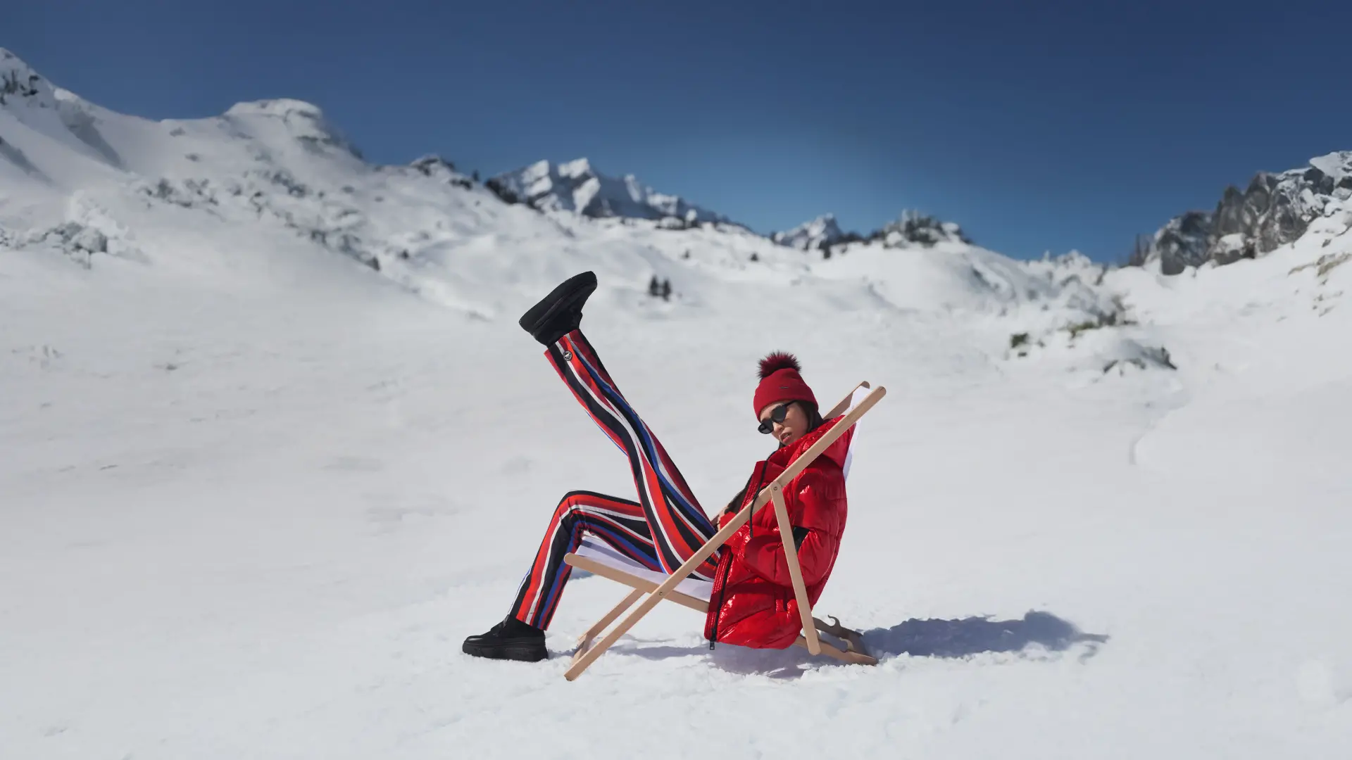 Aansluitende broek van elastisch technostretch voor maximaal comfort 