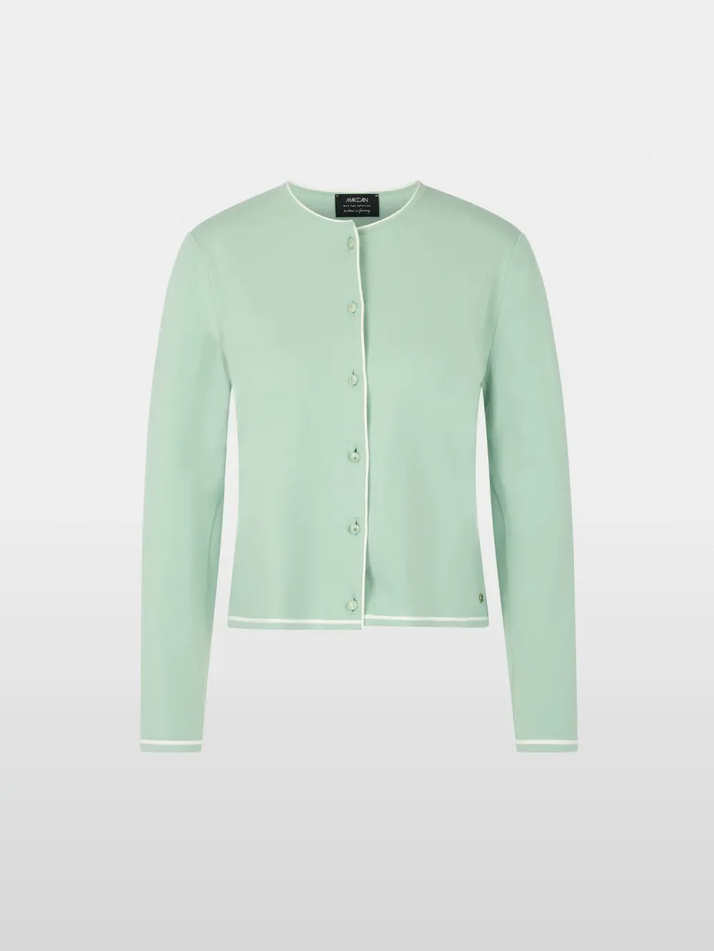 Cardigan tricoté en Allemagne