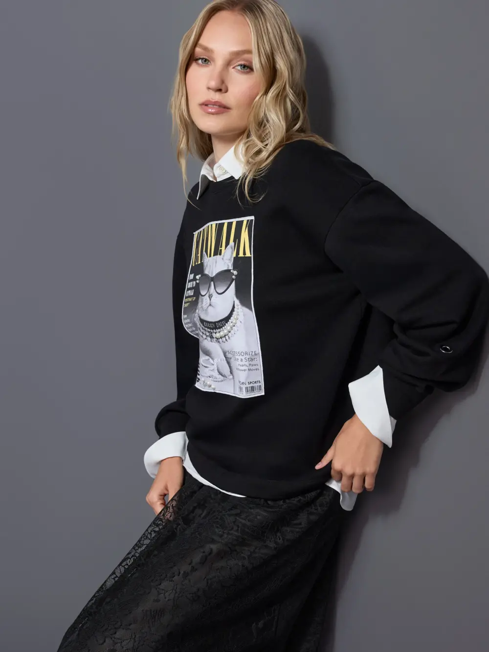 Sweatshirt with iconic print