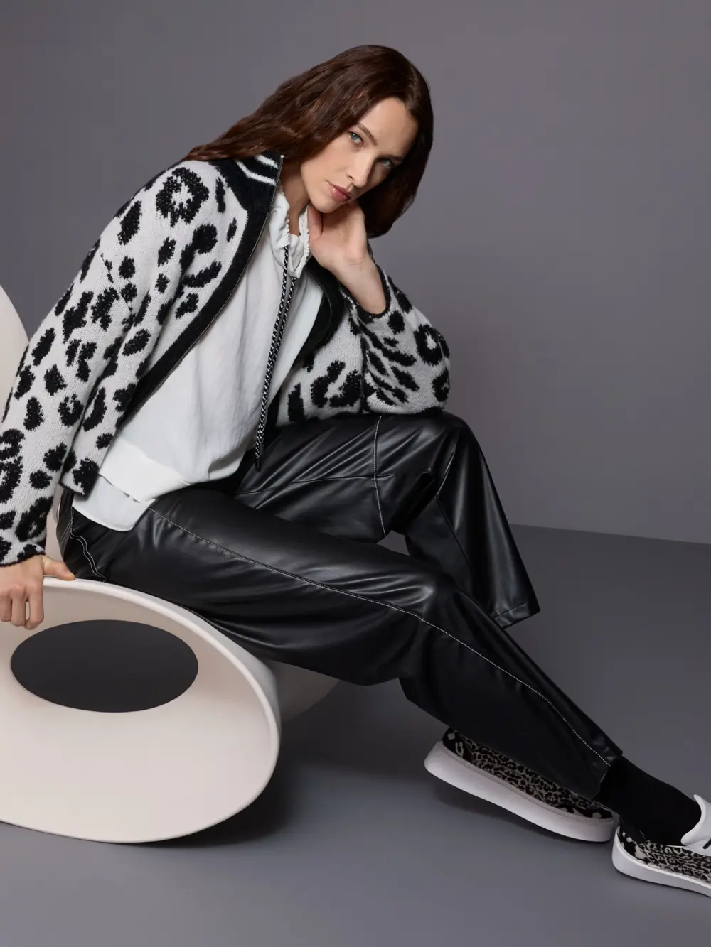 RUMA O-shape trousers