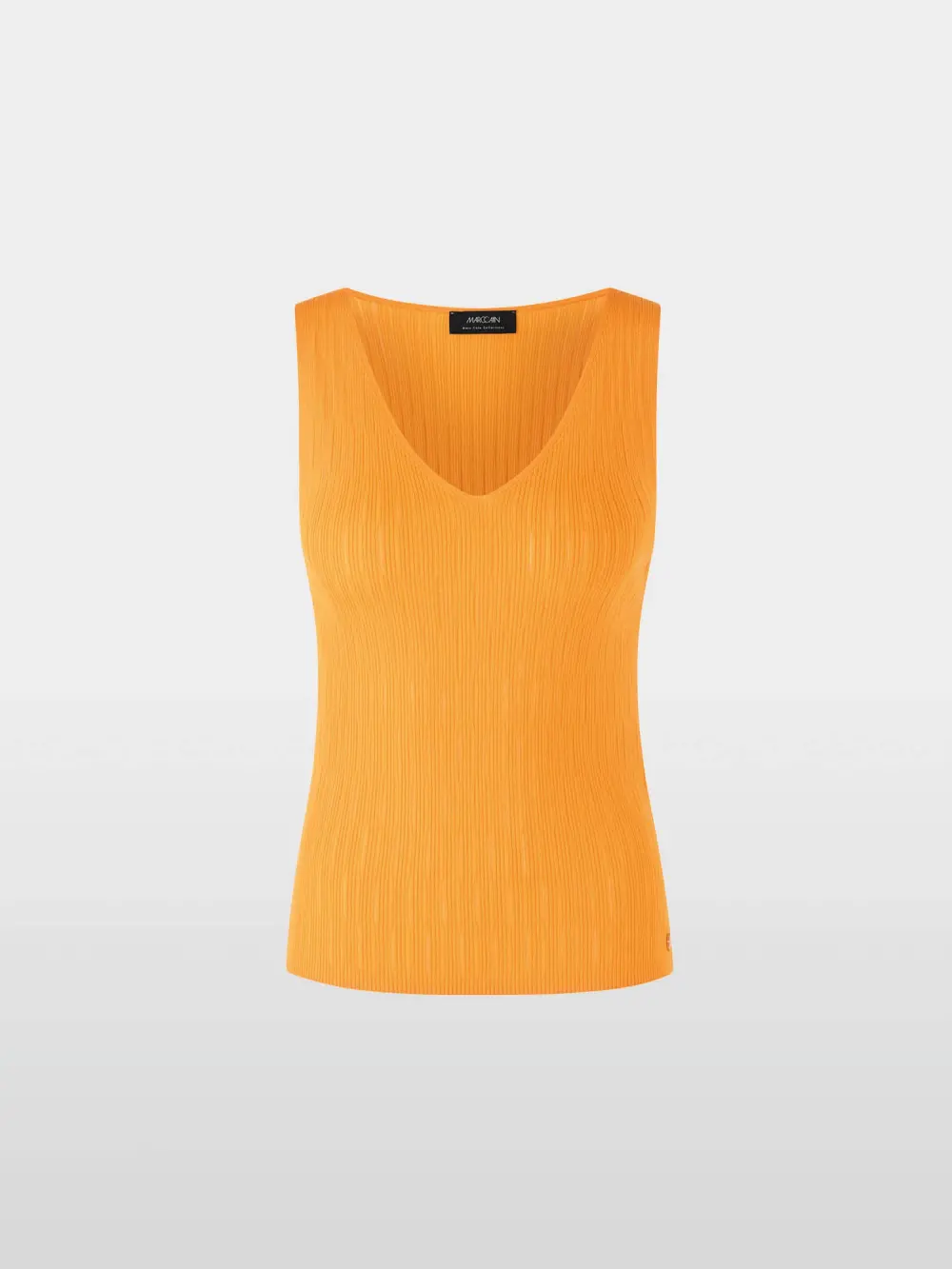 Sleeveless fine knit top
