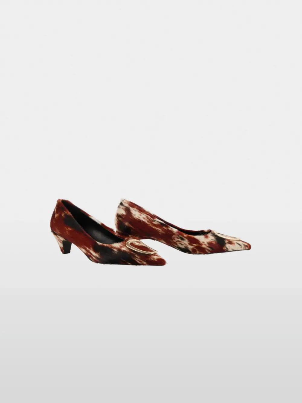 Extravagant pumps