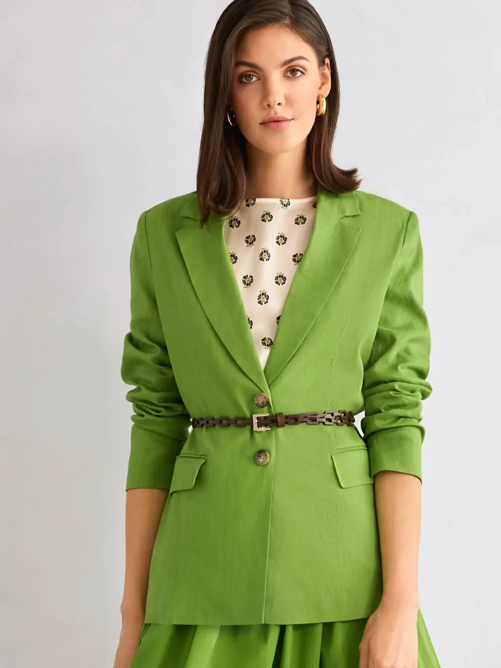Long blazer with shoulder pads