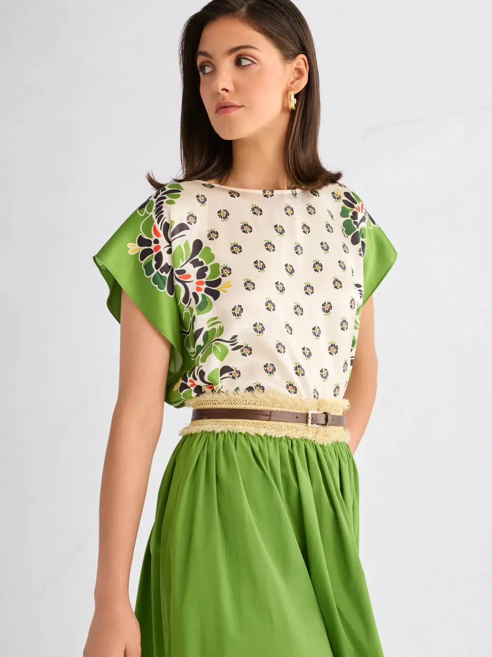 Blouse-style top with hibiscus print