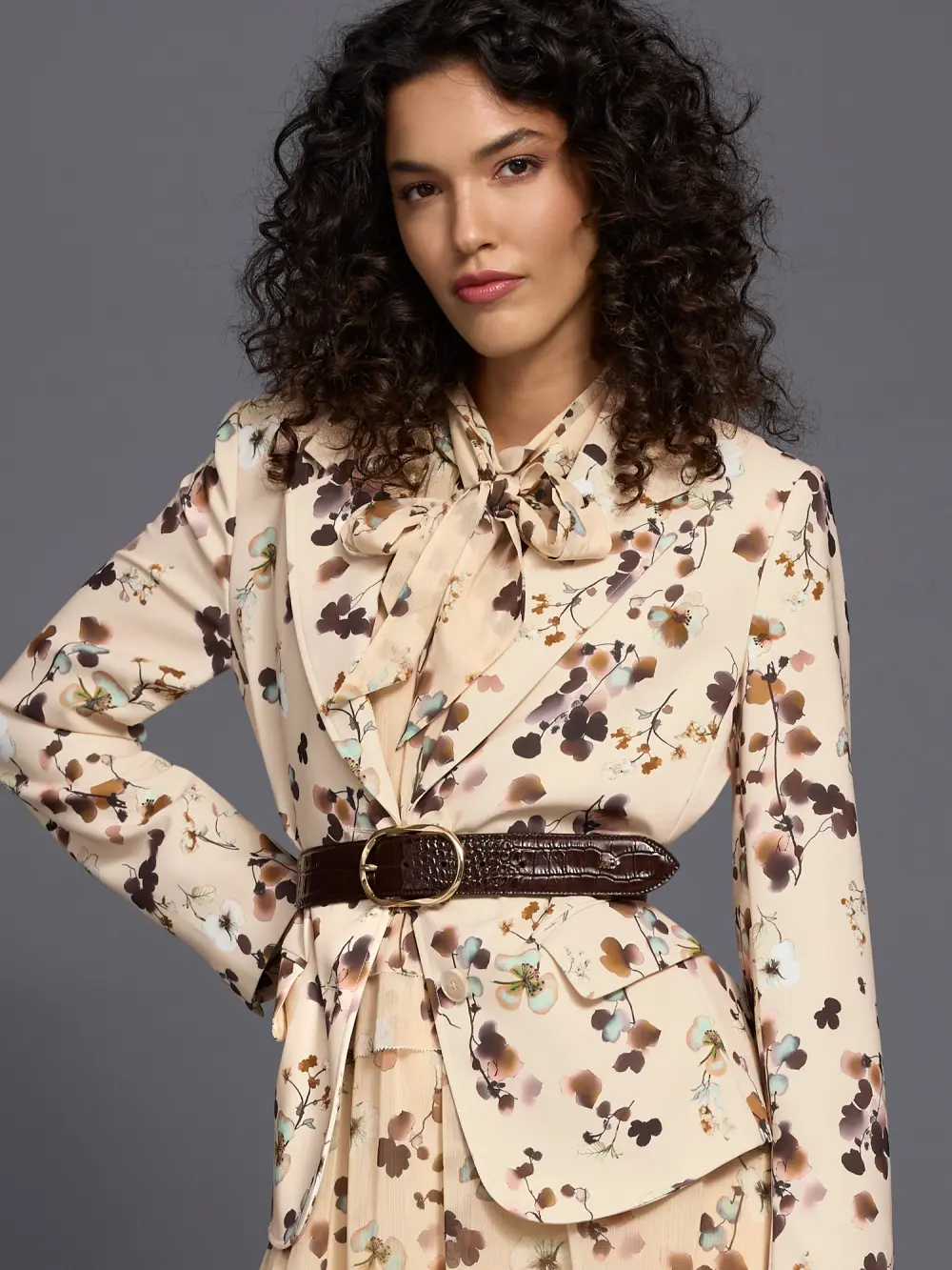 Robe à fleurs avec volants
