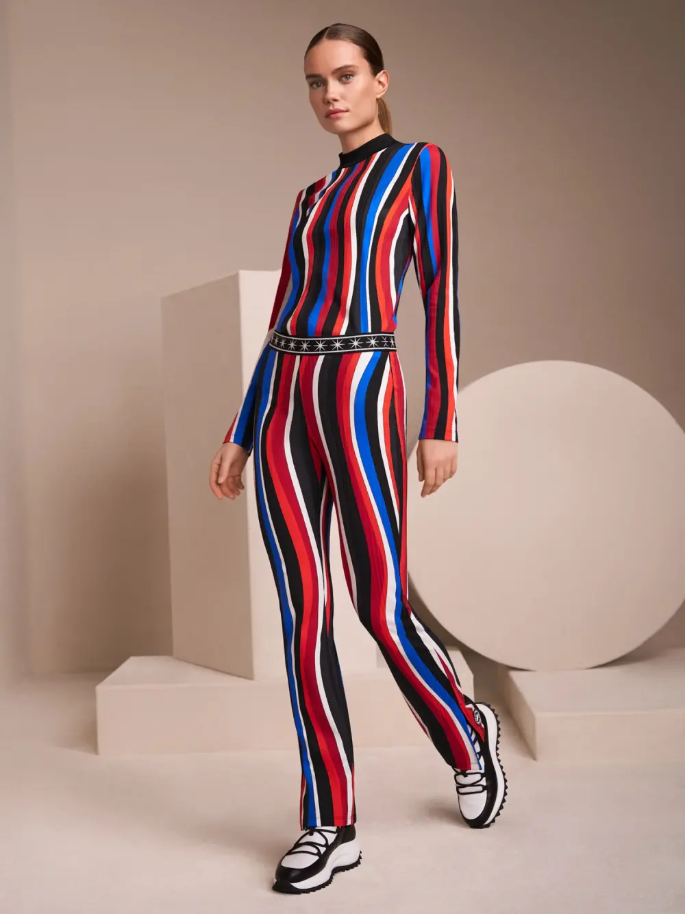 Hose FATSA im Retro-Wellenmuster