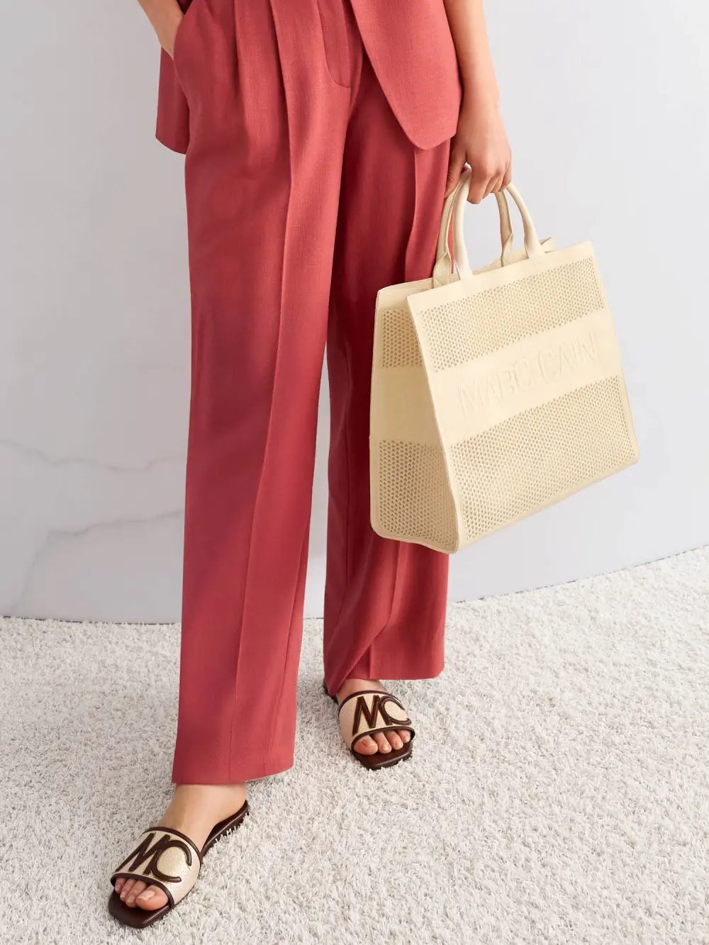 Melange knit shopper with logo