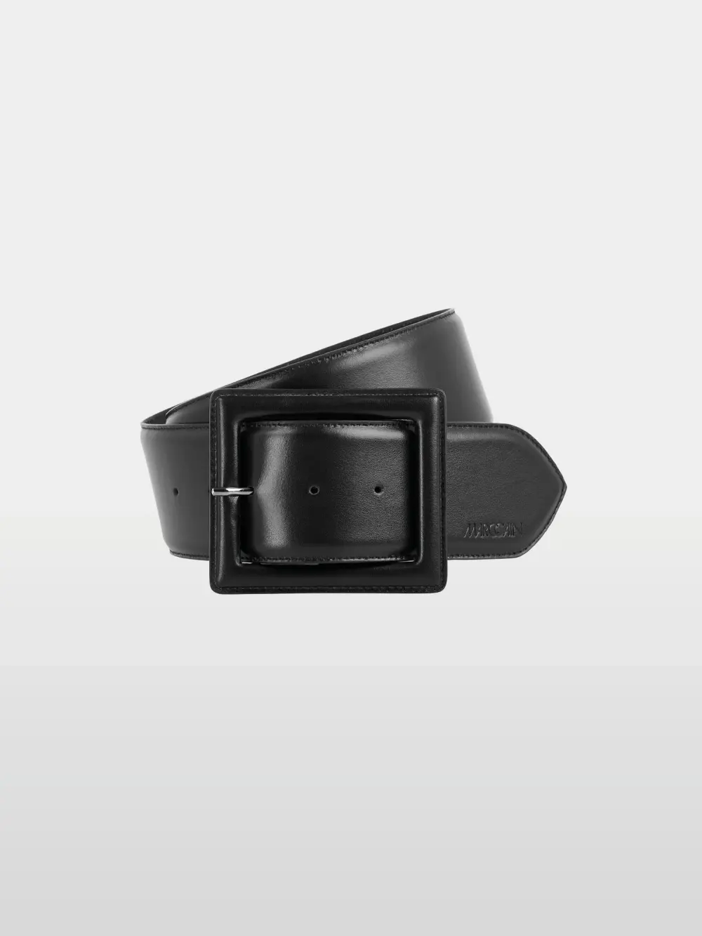 Wide leather waist belt