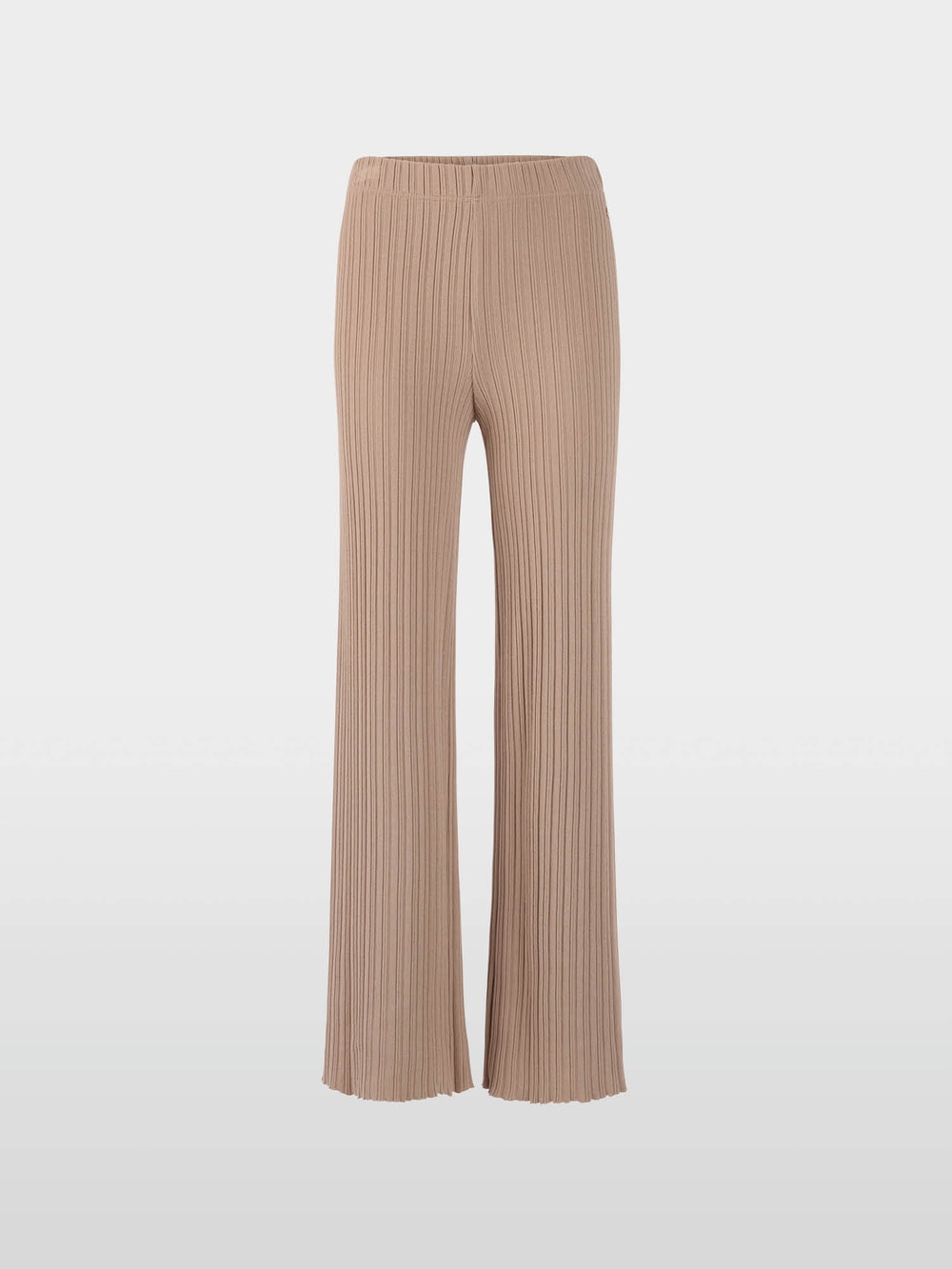 Elegant leather pumps