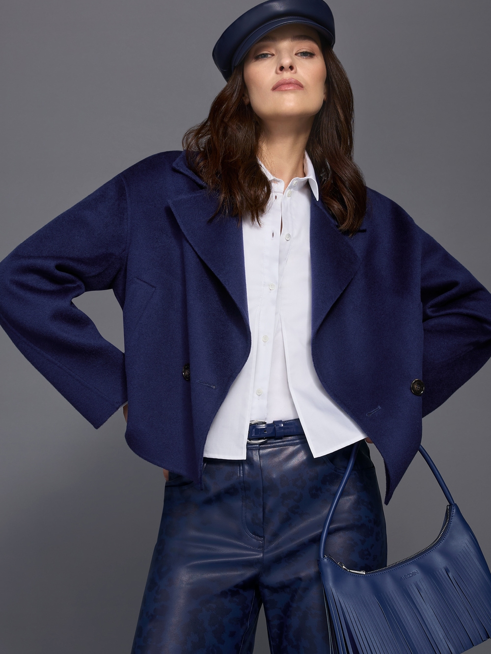 Short wool jacket
