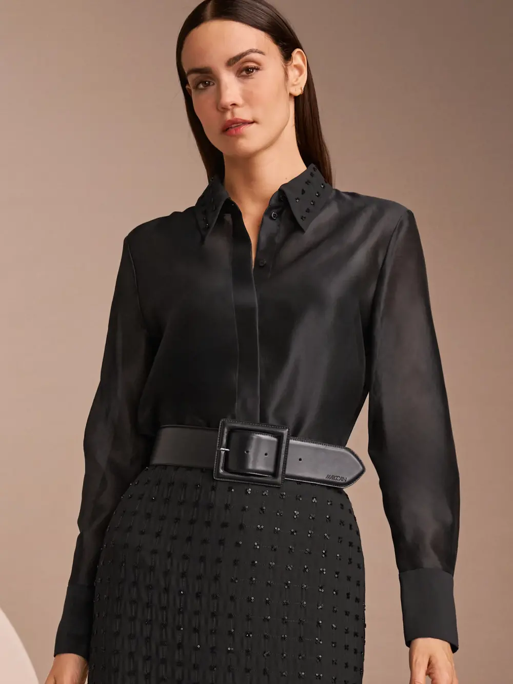 Wide leather waist belt
