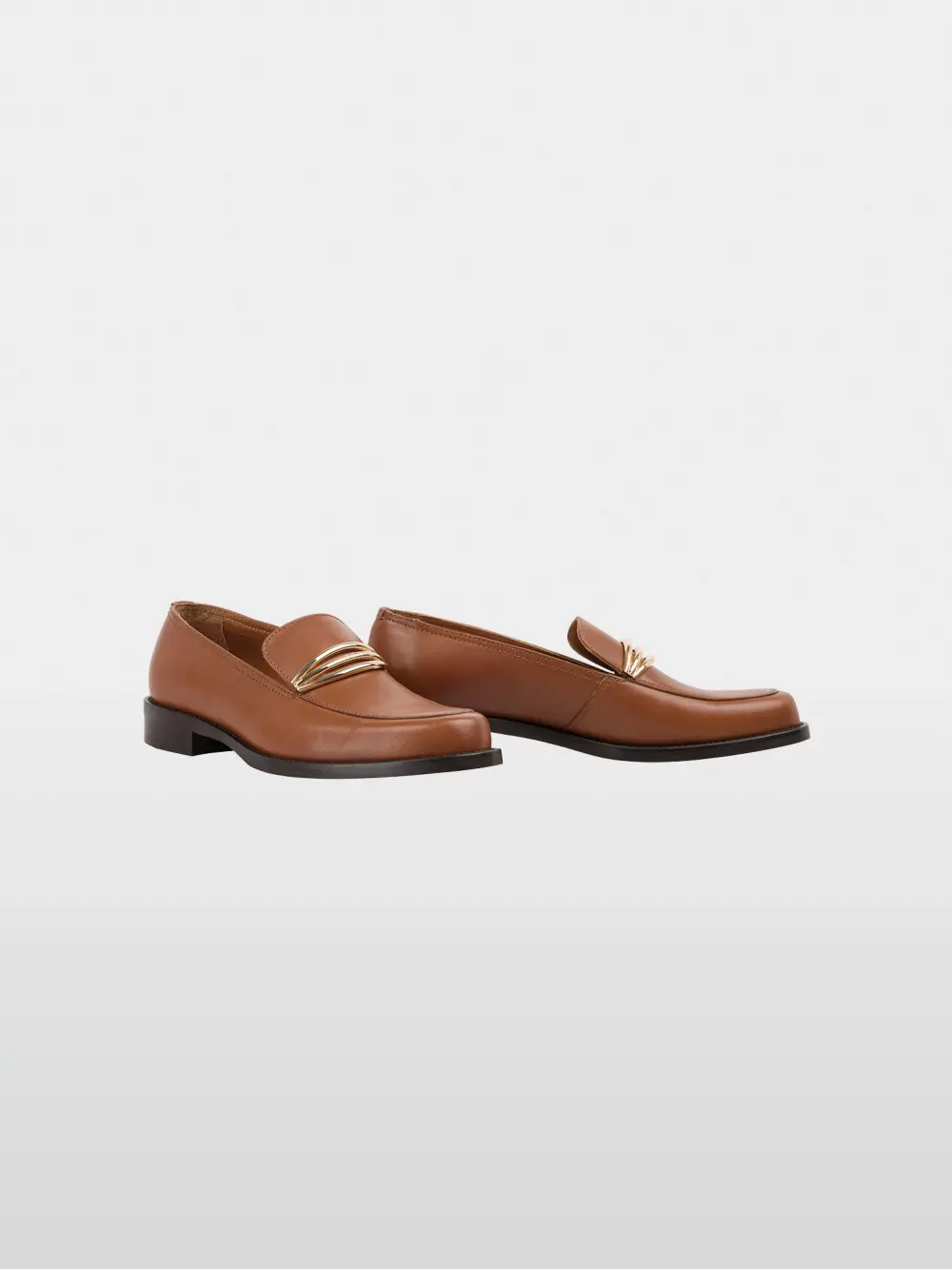 Leather loafers with metal buckle