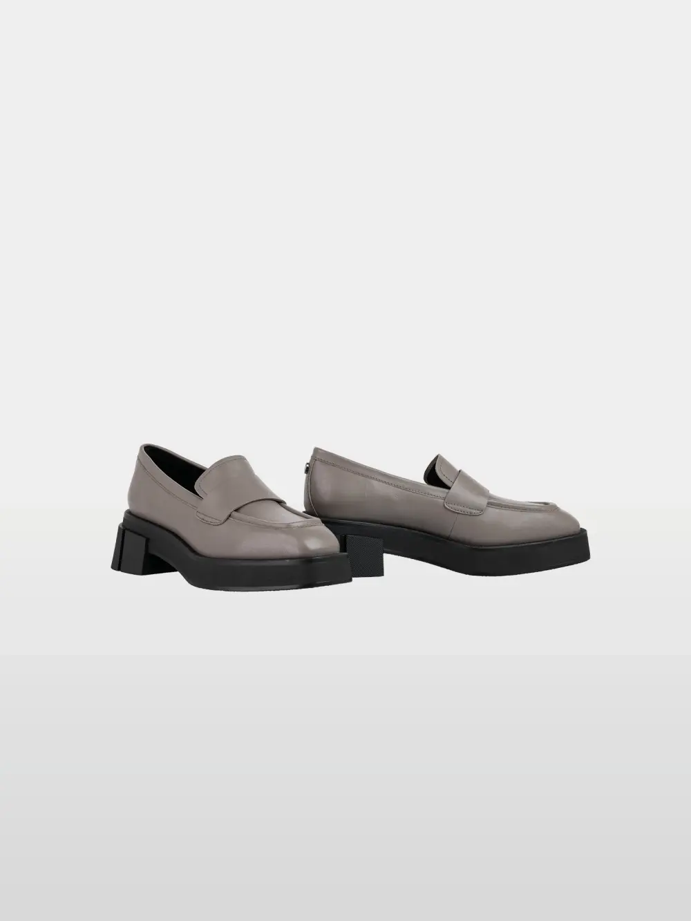 Leather shoes with platform