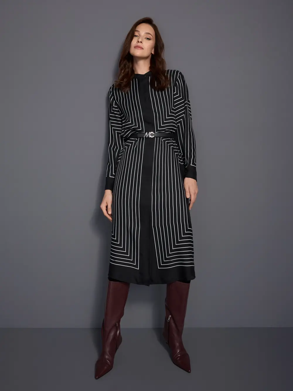 Robe mi-longue à motif graphique