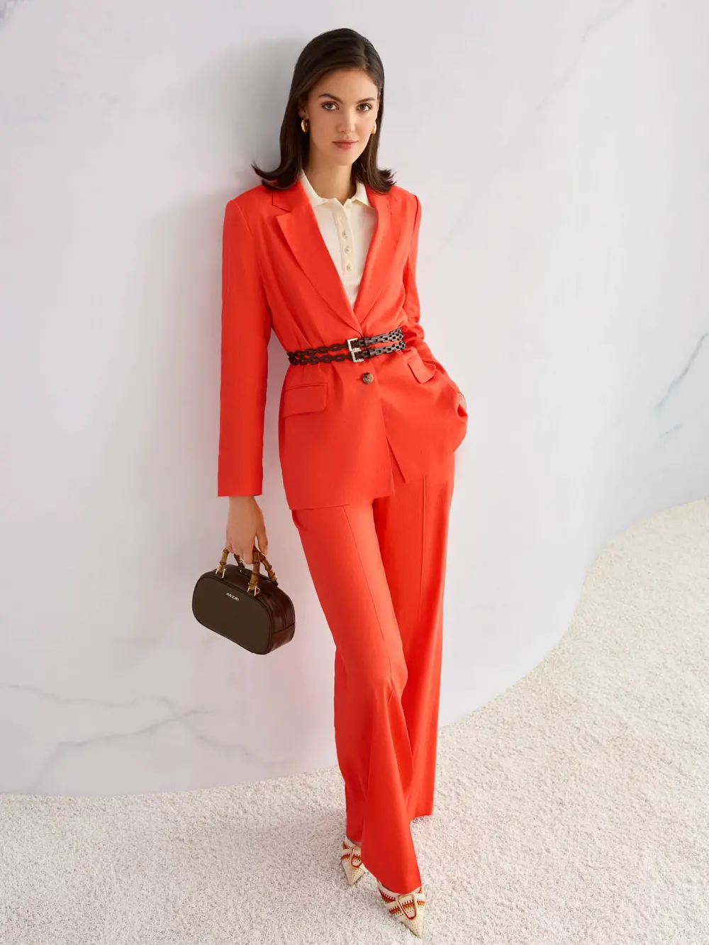 Long blazer with shoulder pads