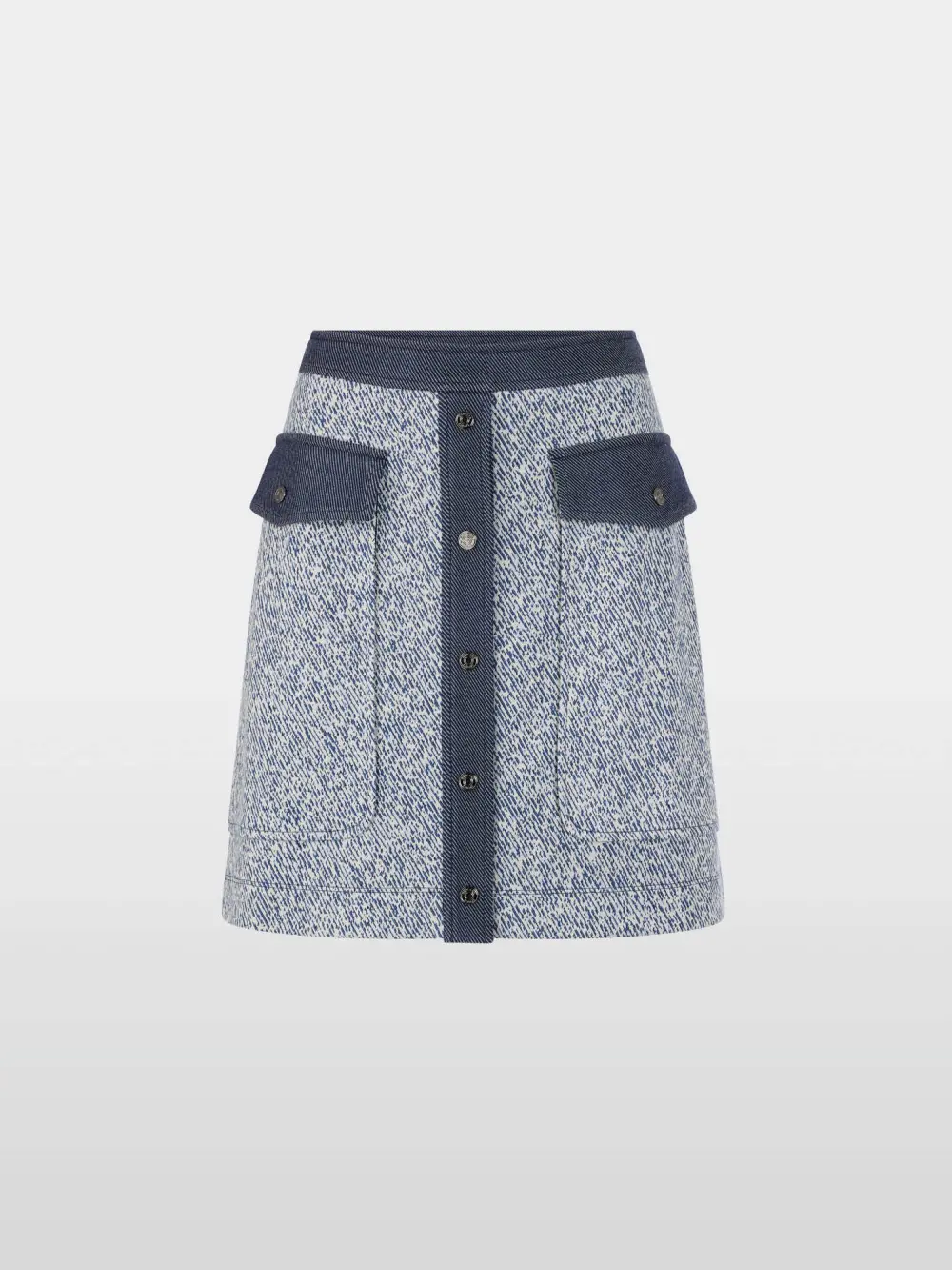 Short skirt made from stretch viscose