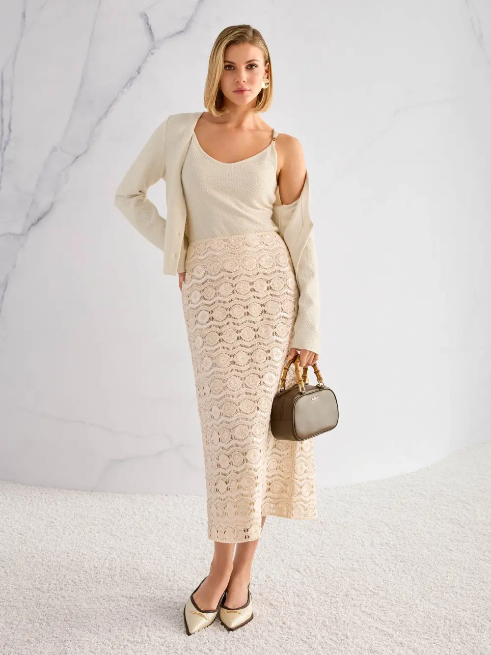 Openwork skirt with mini beads