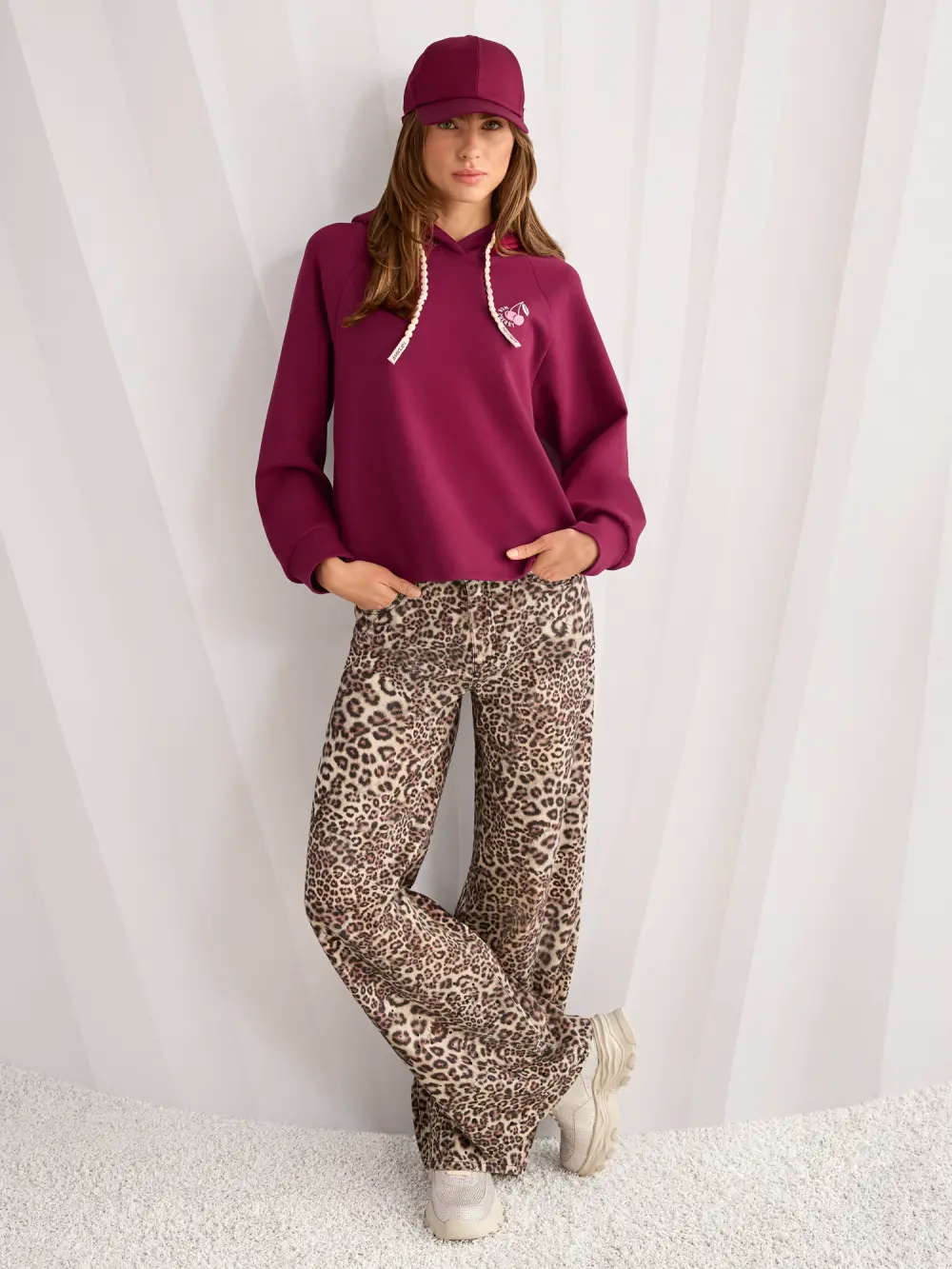 WARRI jeans with leopard print