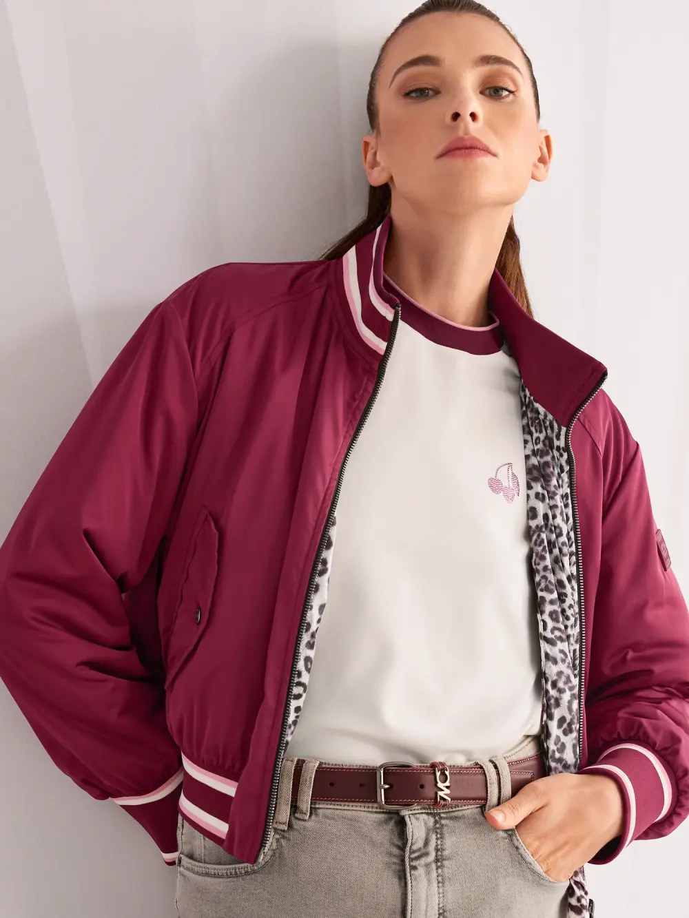 Reversible bomber jacket