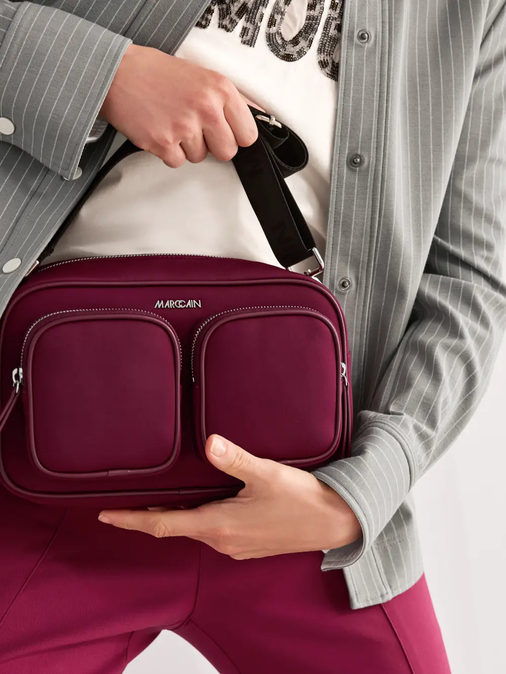 Neoprene shoulder bag