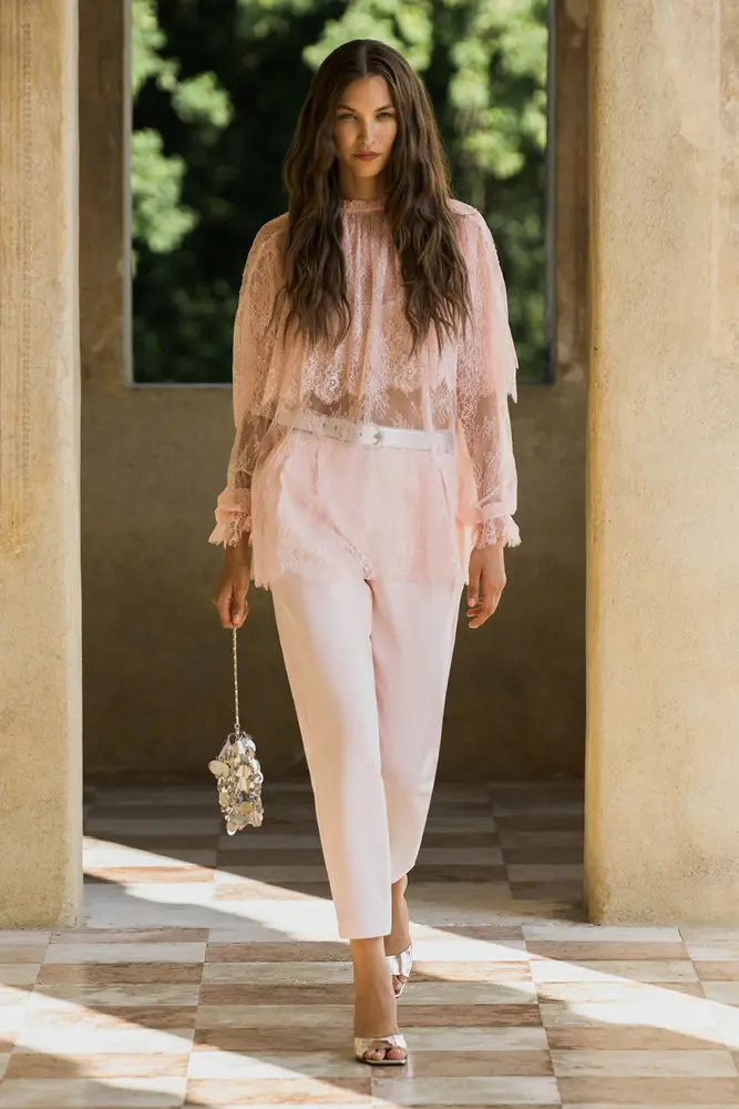 Catwalk Look 37