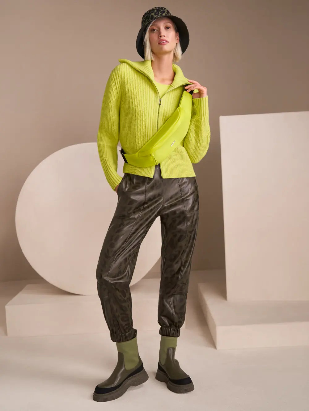 Pantalon en similicuir léopard ROYE