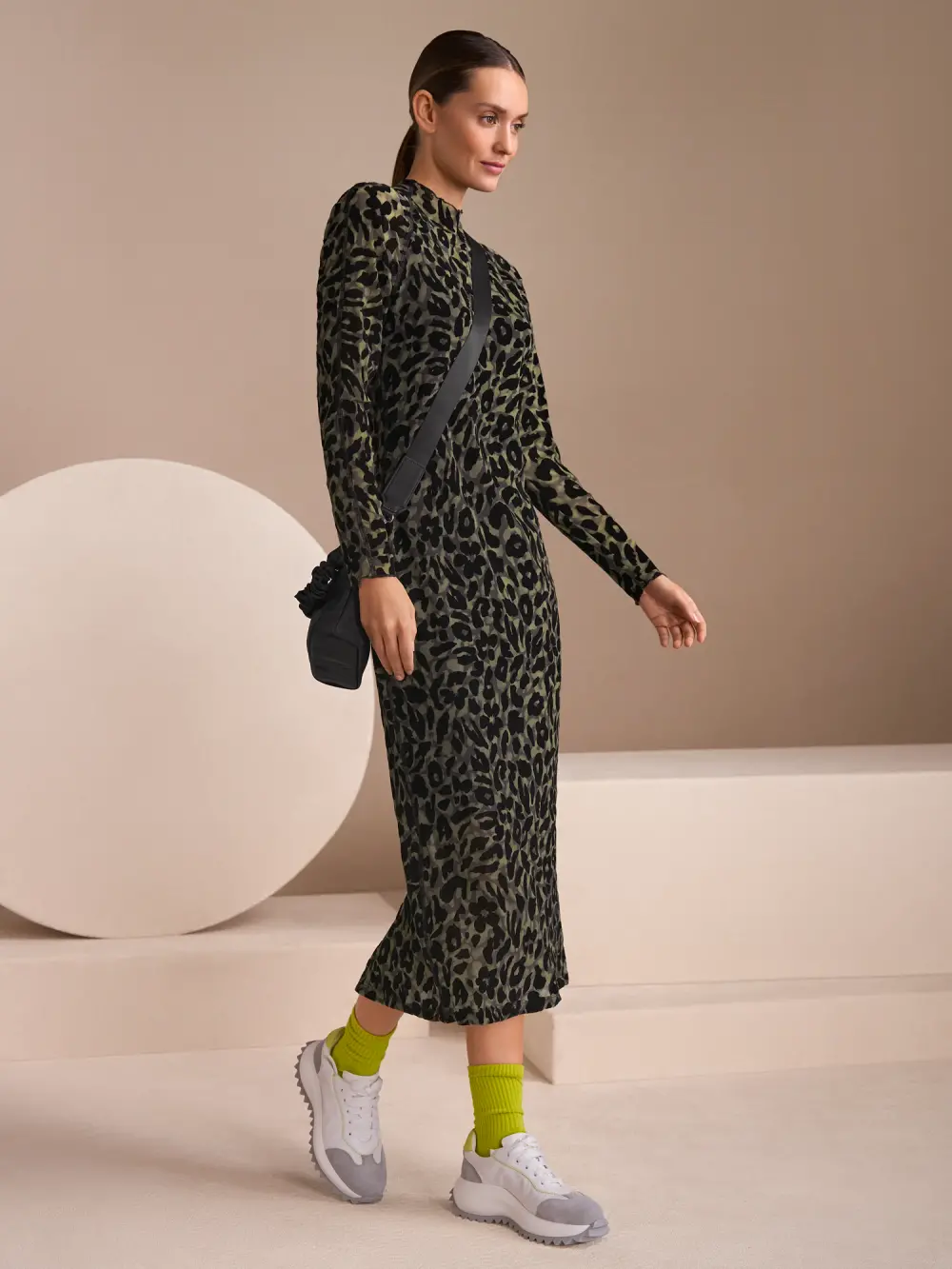 Robe longue moulante en maille