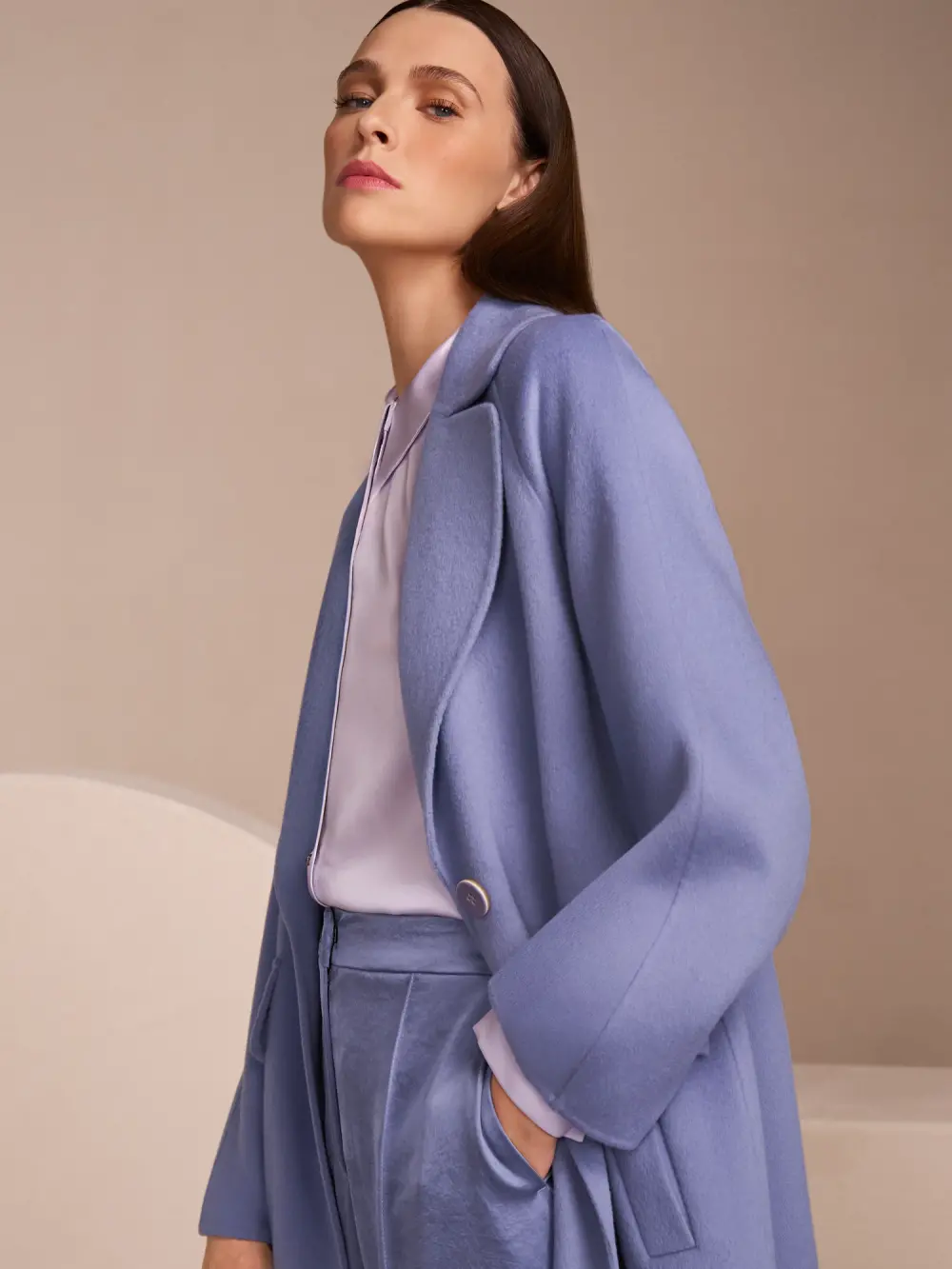 Glanzende zijden blouse
