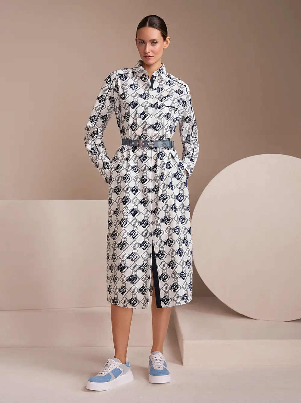 Midi-Kleid mit Musterung