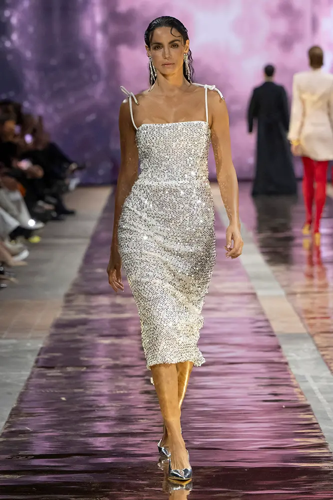 Robe à paillettes scintillante, blanc cassé