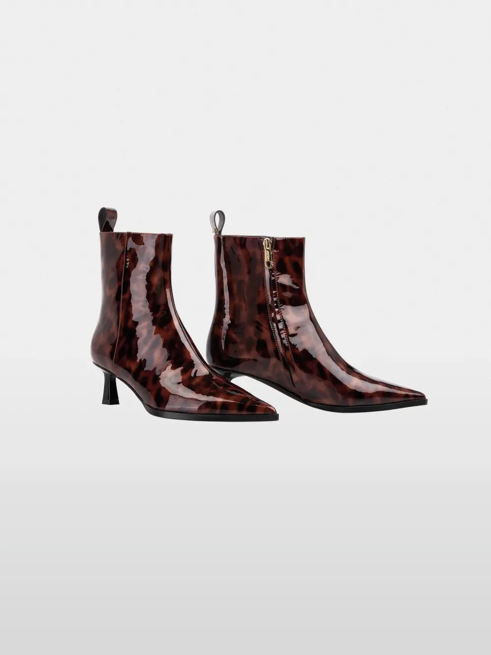 Bottines en cuir verni à imprimé léopard