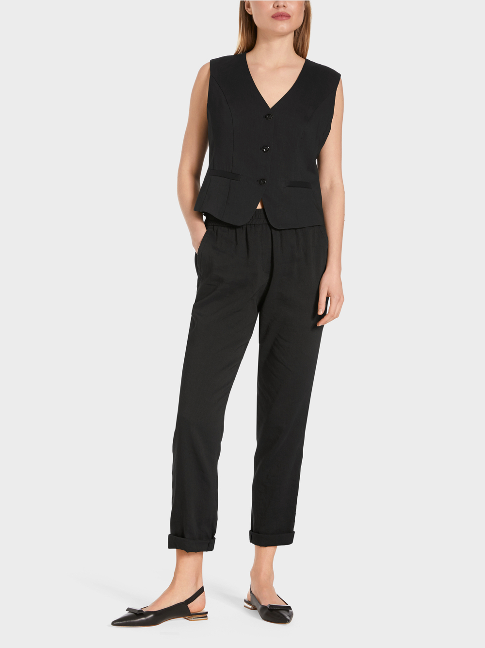 Körpernahe Weste | marc-cain.com/de 