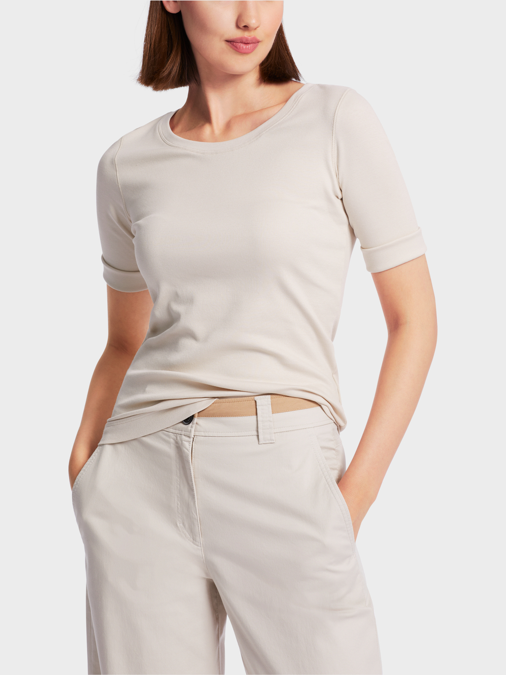 Body hugging t-shirt with ¾-sleeves | marc-cain.com/en 