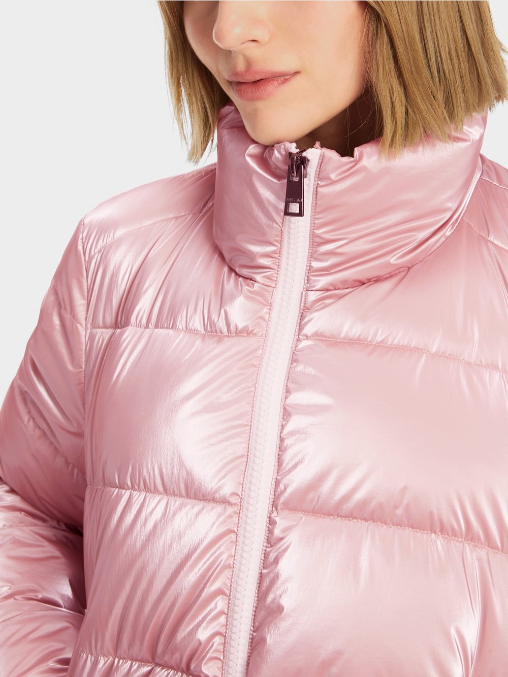 Padded outdoor jacket with boxy shape | marc-cain.com/en