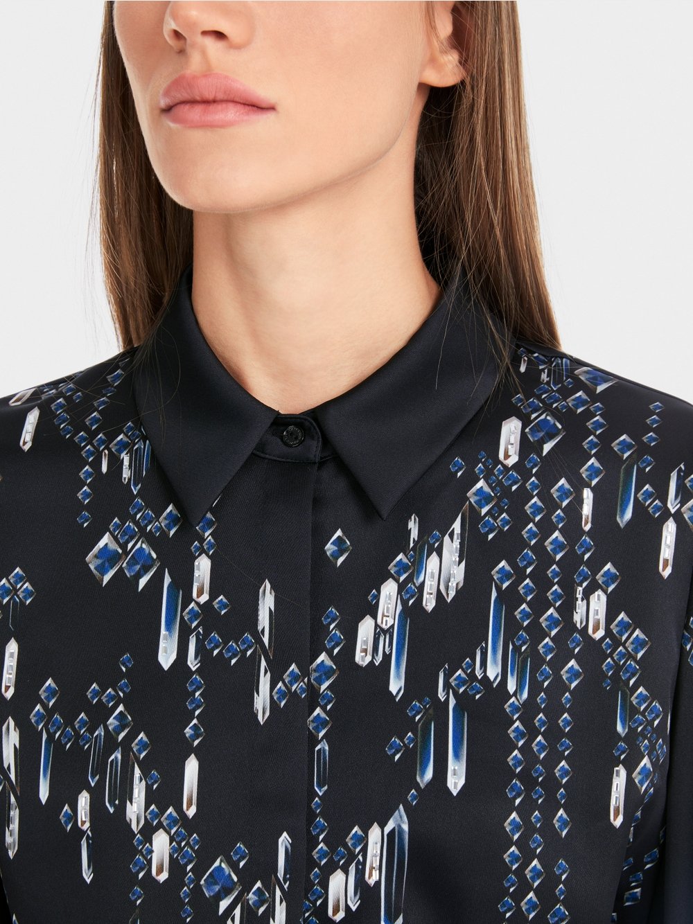 売れ筋商品|||マーク ケイン シャツ レディース トップス Blouse - platinum grey Shiny blouse with sequins | marc-cain.com/en