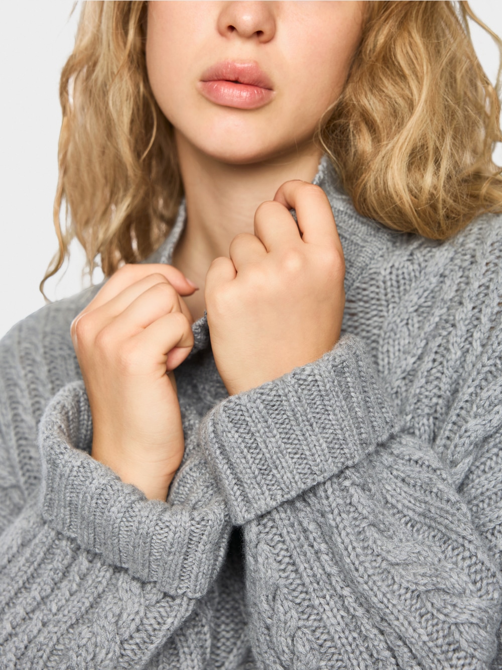 Zopfstrickpullover Knitted in Germany