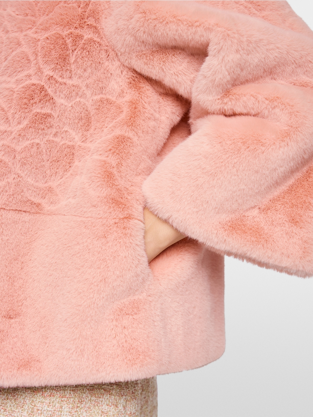 Elegant jacket with faux fur | marc-cain.com/en