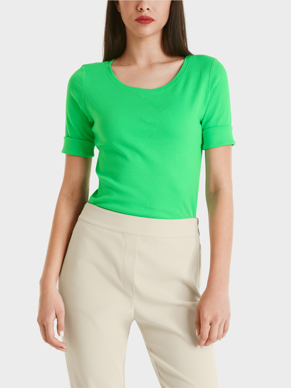 Body hugging t-shirt with ¾-sleeves | marc-cain.com/en