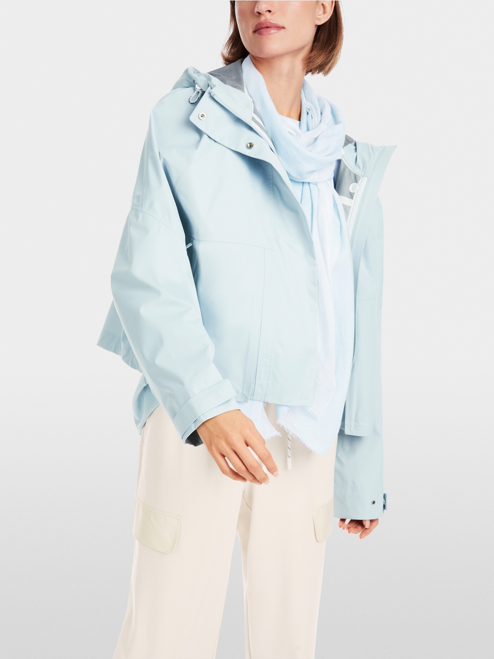 Summery rain jacket | marc-cain.com/en
