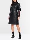Robe mi-longue à l'aspect cuir raffiné
