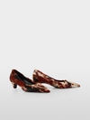 Extravagant pumps
