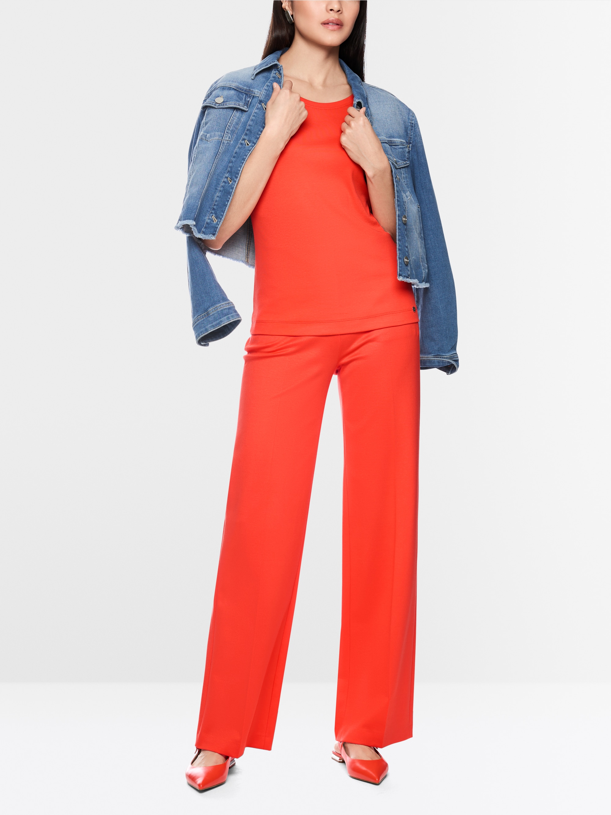 Slim-fit T-shirt with 3/4 sleeves