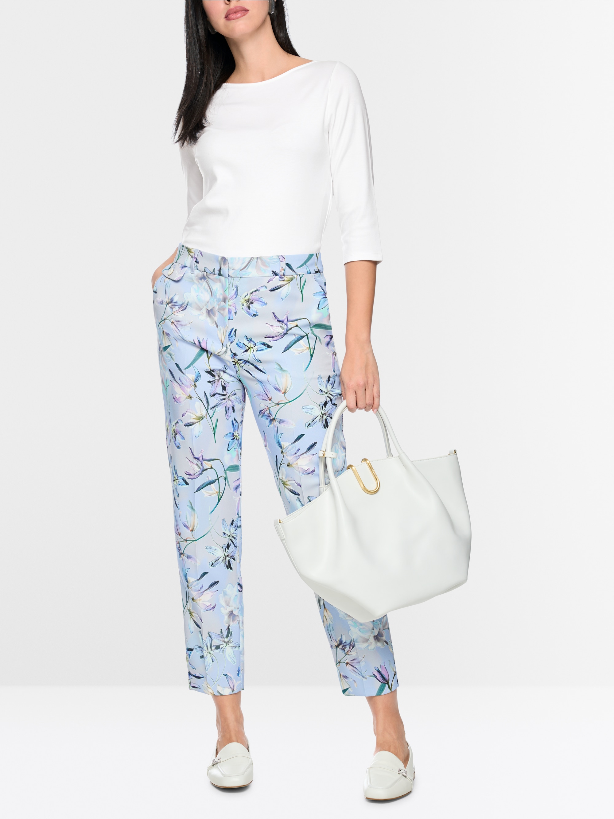 T-shirt with boat neck