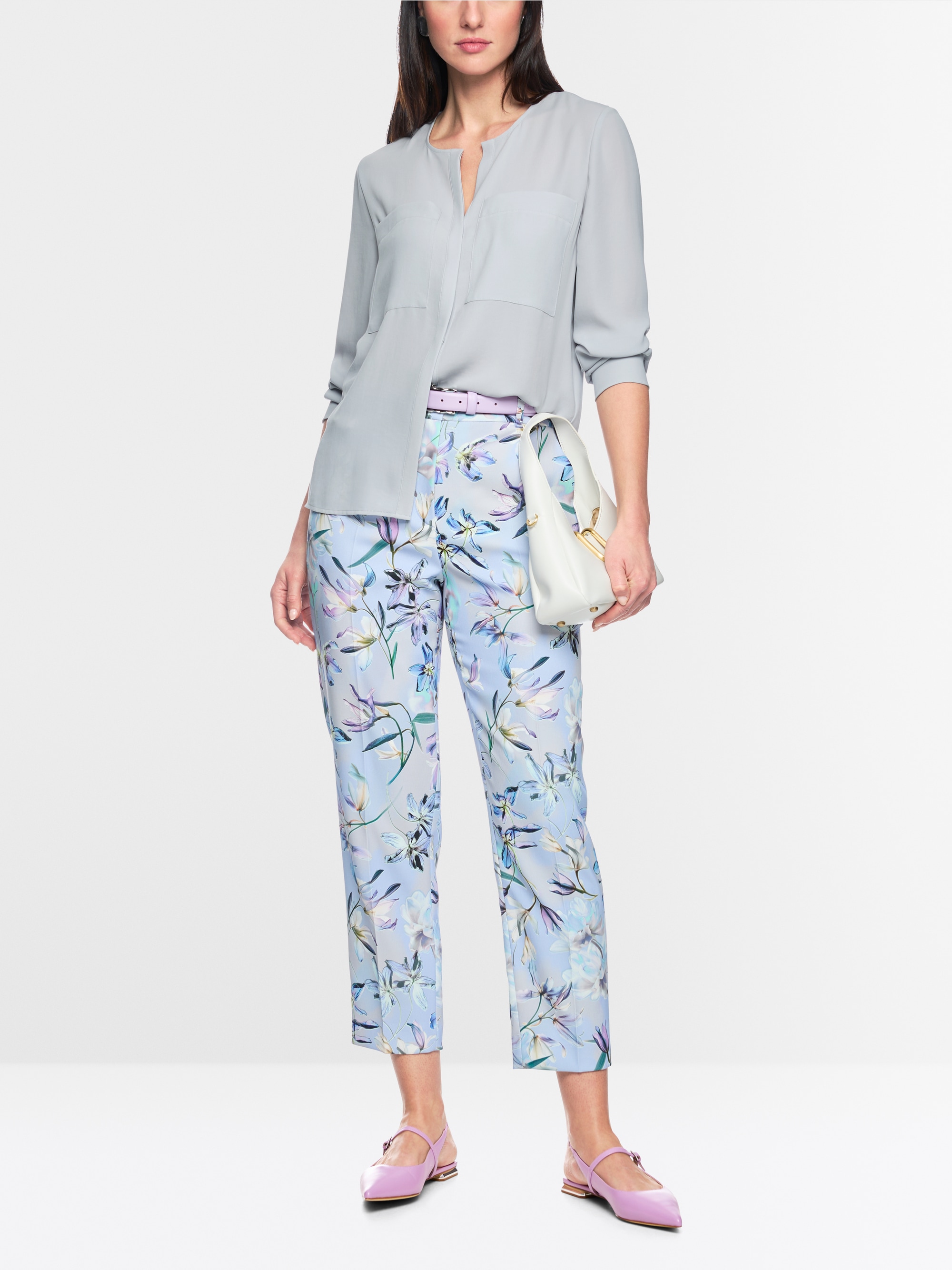 Casual blouse with concealed buttoning