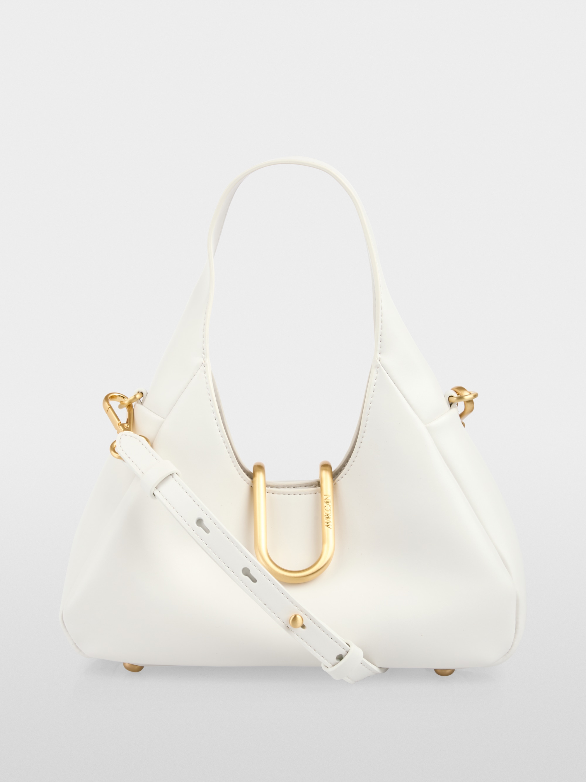 Hobo bag with metal fittings