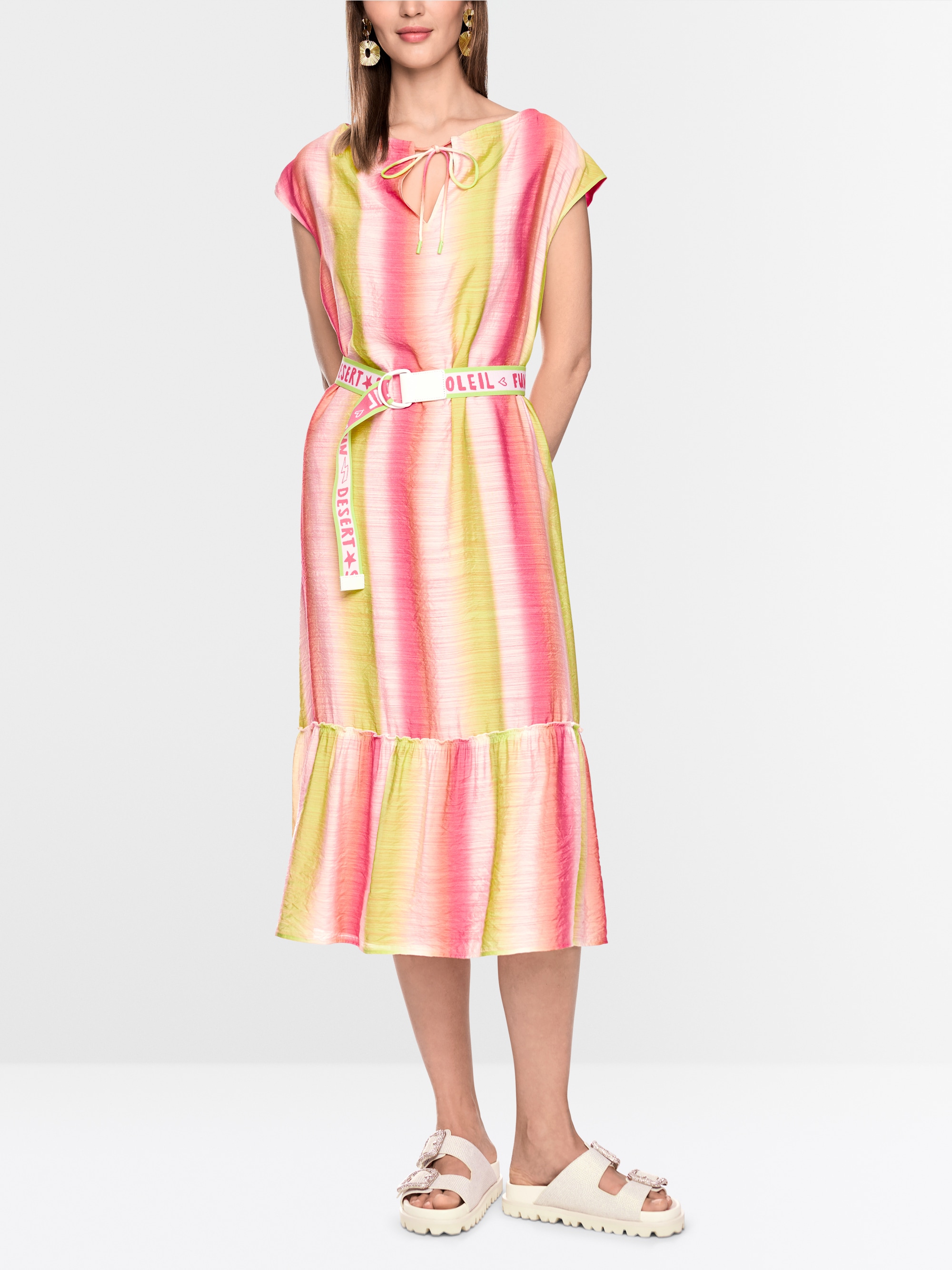 Robe midi rayée à volants