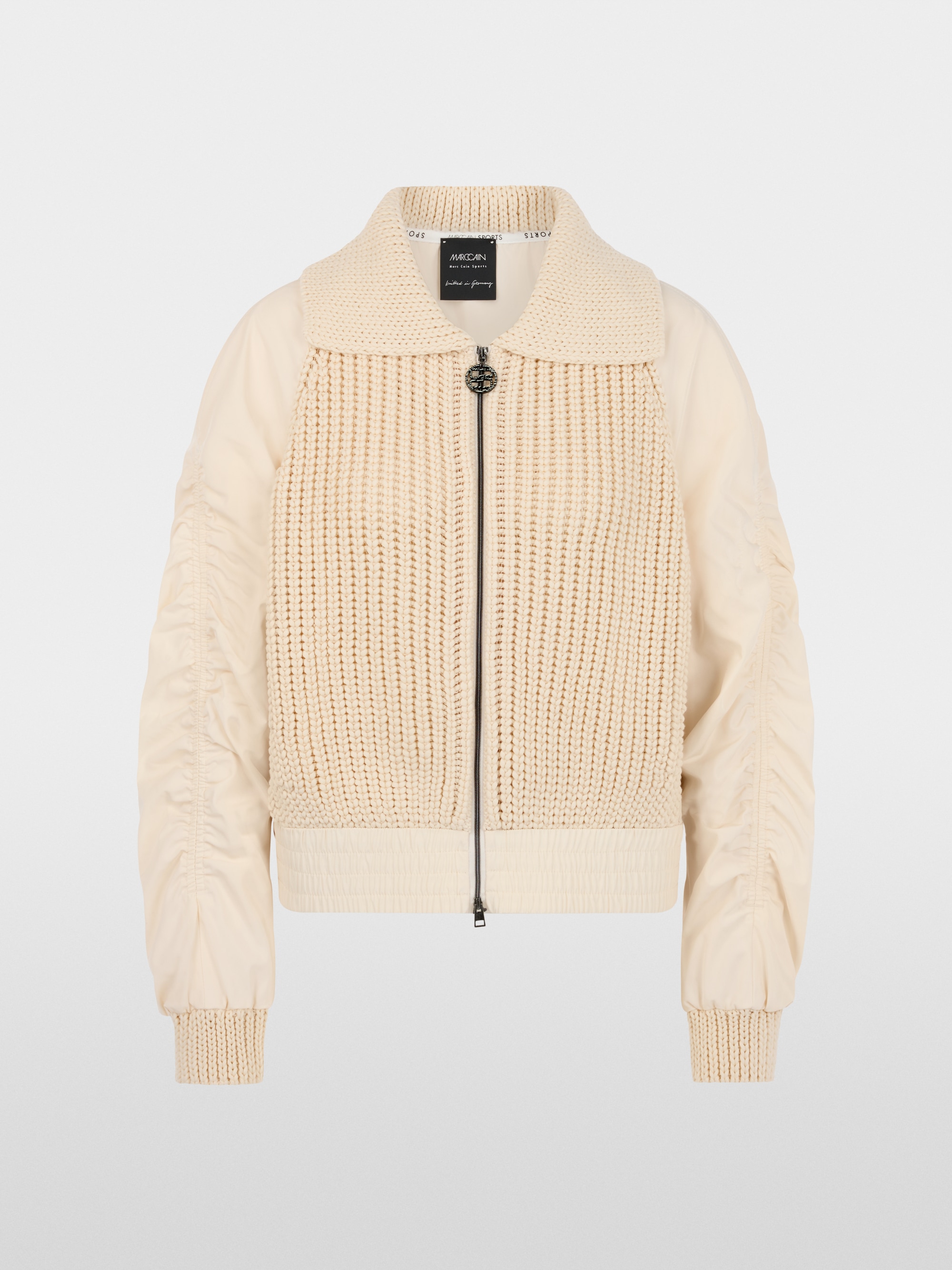 Cardigan Tricoté en Allemagne