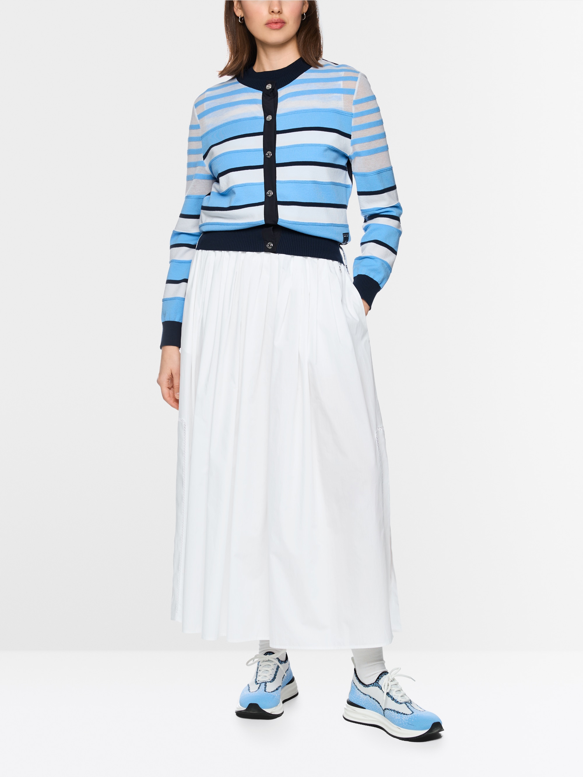 Cardigan tricoté en Allemagne